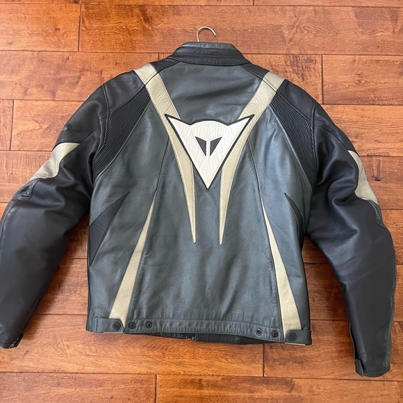 Mens Dainese Motorcycle Jacket Size 52 - Picture 2 of 13